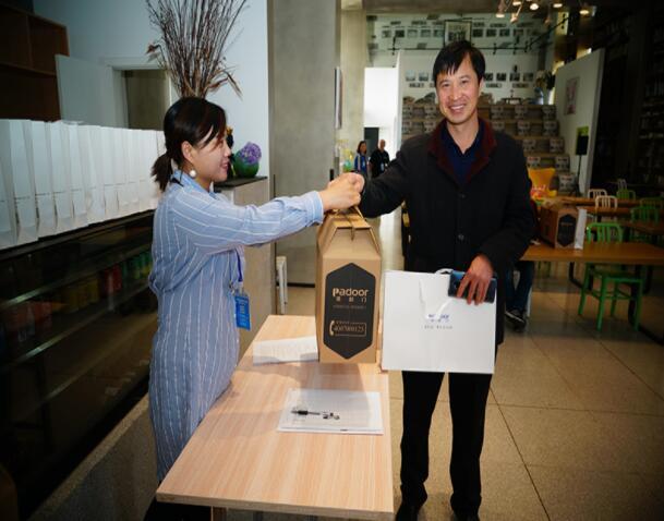 聯合百名合伙人簽約，派的門開啟銷售新模式——從單品供應商到裝修生態賦能者